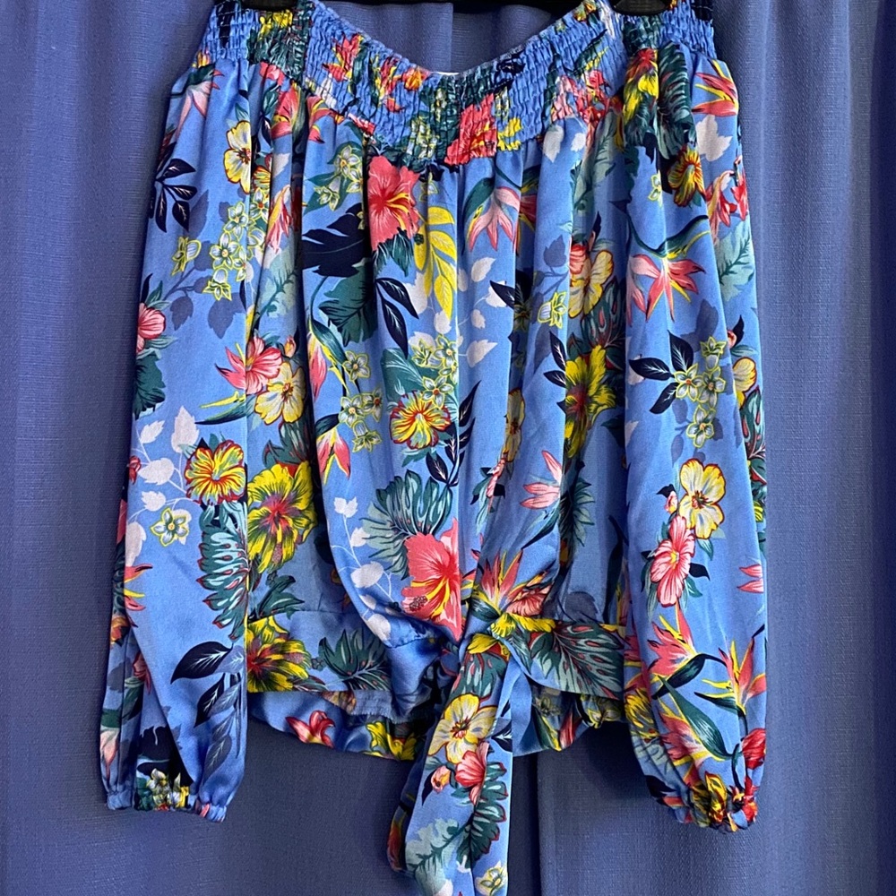 Off the shoulder long sleeve shirt